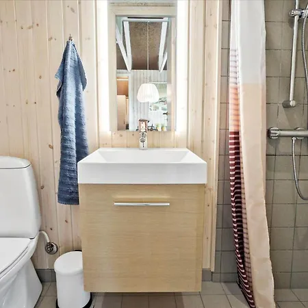 Holiday home M17018-vaeggerlose-tagrorvej-2