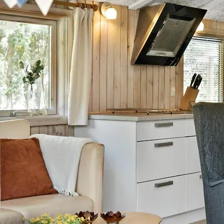 M17018-vaeggerlose-tagrorvej-2 * Bøtø By